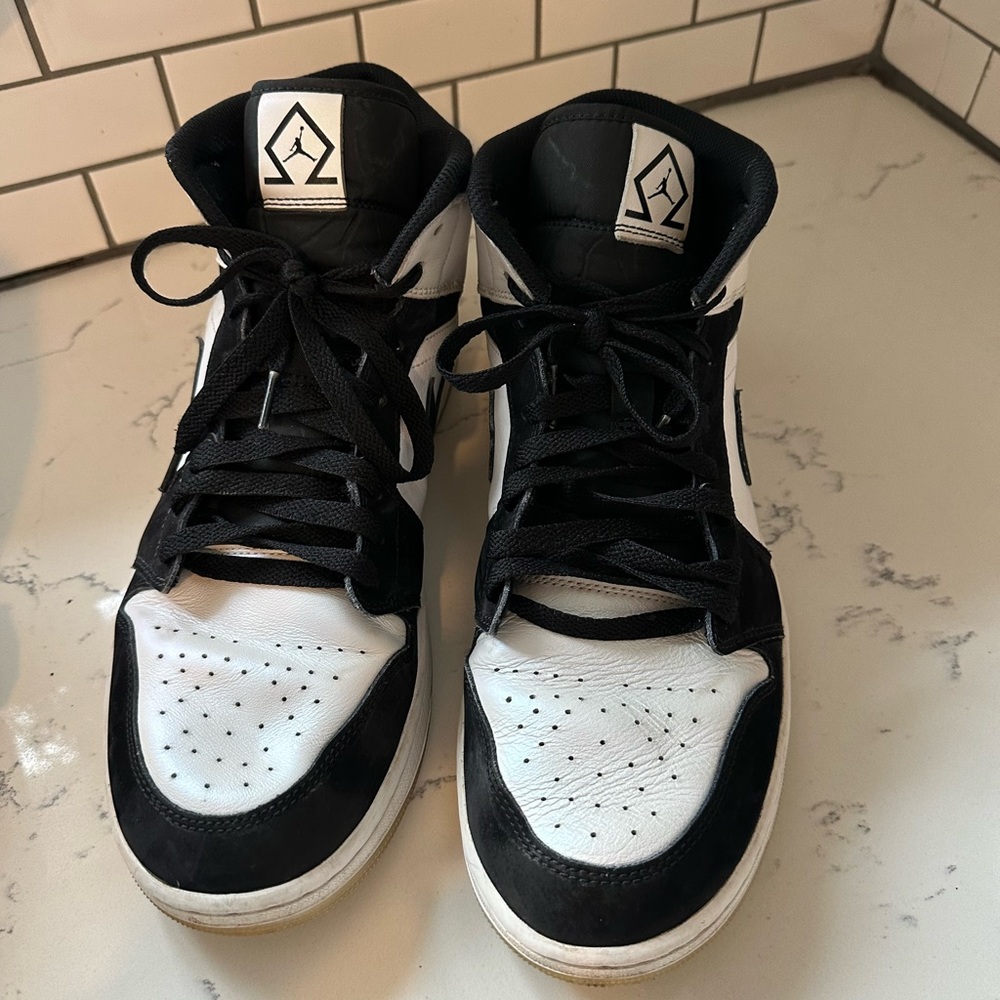 Jordan 1 Diamonds size 12